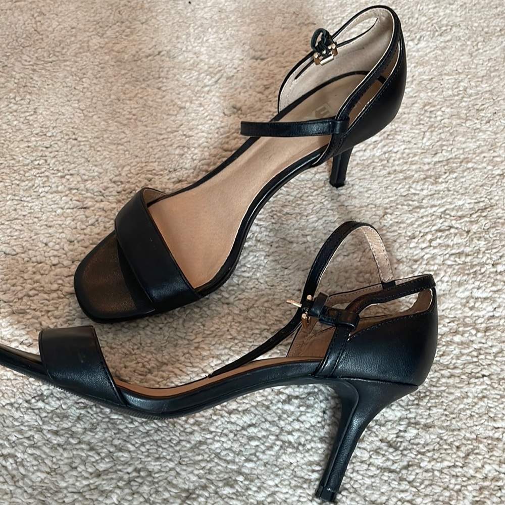 Le Château Leather Heels